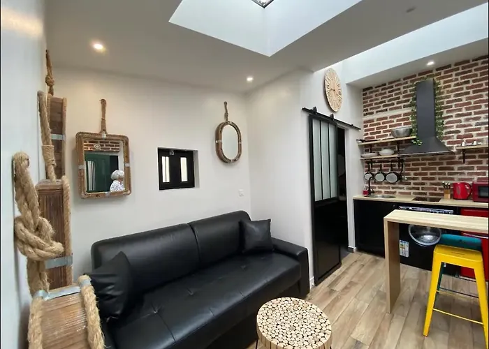 Appartement B2 Beautiful House In 7th, 2-4g By Eiffel Tower