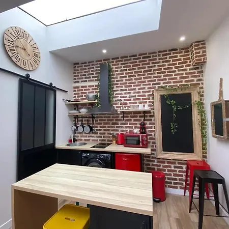 B2 Beautiful House In 7th, 2-4g By Eiffel Tower 公寓 *
